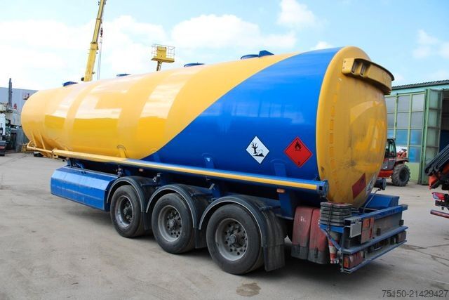 Semiremorcă cisternă  WILLIG Diesel/Benzin SELBSTAUSLÄUFER Nr.: 028