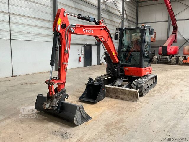 Mini-escavadora Kubota U 50-5