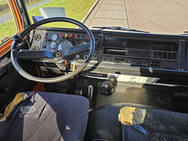 Benne à 3 côtés DAF 1500 TURBO 4X2 13.7T TIPPER