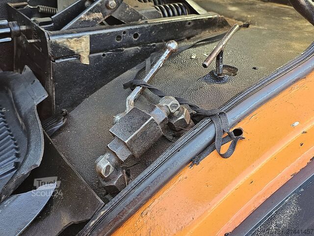 Benne à 3 côtés DAF 1500 TURBO 4X2 13.7T TIPPER