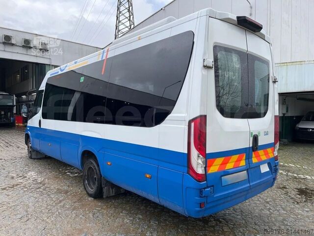 Trasporto persone IVECO Daily