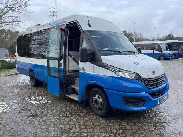 Trasporto persone IVECO Daily