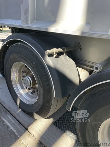 Semirimorchio ribaltabile Benalu Agriliner