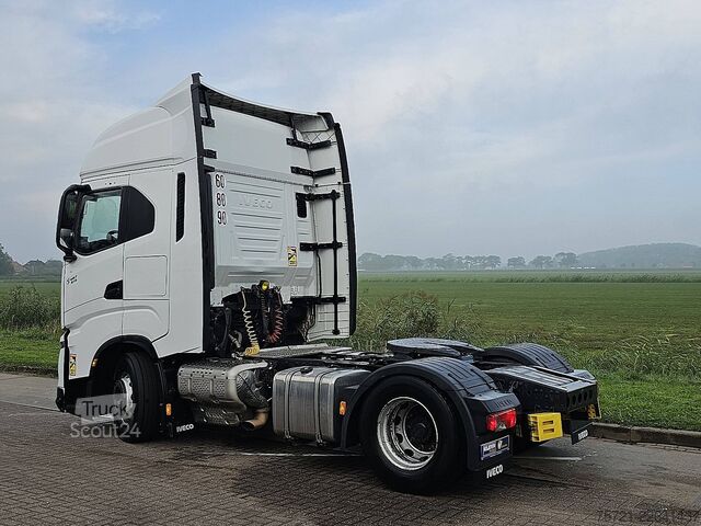 Standard-SZM IVECO S-WAY AS440S51