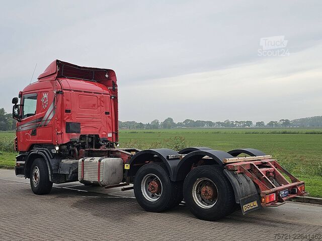 Chassis com cabina SCANIA R620 6x4