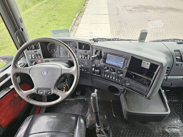 Chassis com cabina SCANIA R620 6x4