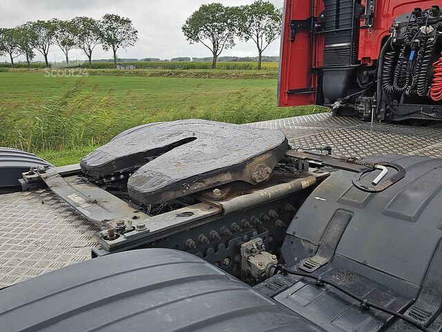 Standard-SZM VOLVO FH 460 6X2 XENON SKIRTS