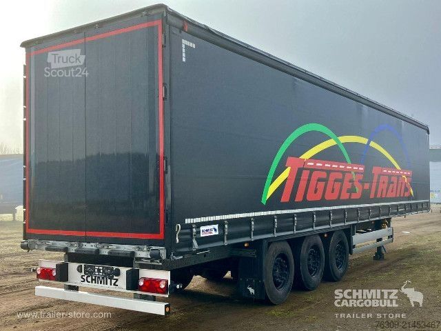 Auflieger mit Pritsche & Plane Schmitz Cargobull Curtainsider Standard Getränke