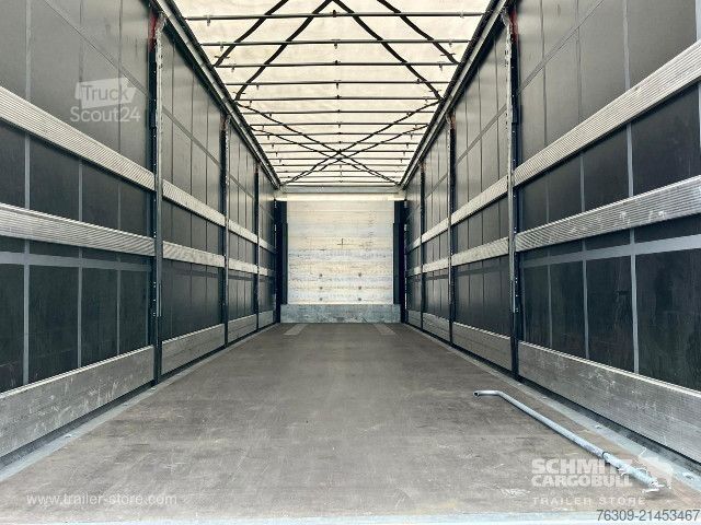 Auflieger mit Pritsche & Plane Schmitz Cargobull Curtainsider Standard Getränke