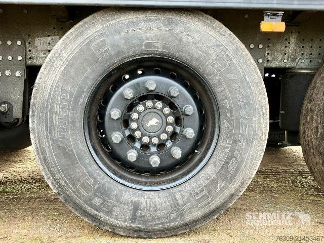 Auflieger mit Pritsche & Plane Schmitz Cargobull Curtainsider Standard Getränke