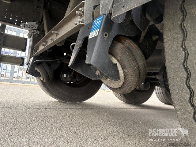 Auflieger mit Pritsche & Plane Schmitz Cargobull Curtainsider Standard Getränke