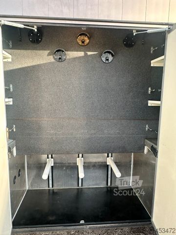 Camion pour bétail MERCEDES-BENZ Pferdetransporter