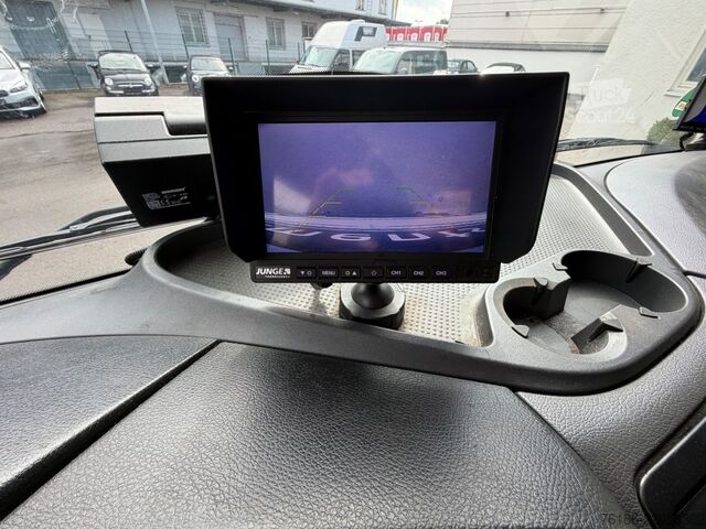 Transporter mit Koffer MERCEDES-BENZ Atego 818 LBW Luft/Blatt Motorbremse