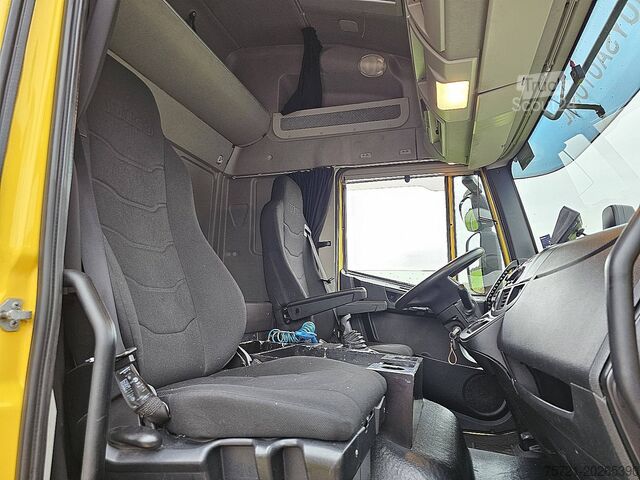 Transporteur de voitures IVECO 120E28 EUROCARGO FLY DECK 2 CARS