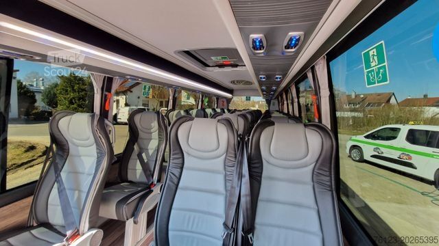 Minibus MERCEDES-BENZ 519 Sunset S 4 Ferqui Chasis 907 Vorlauffahrzeug