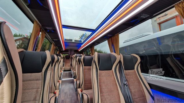 Minibus MERCEDES-BENZ 519 und 517 Glasdach XXL  20 Sitze Stock