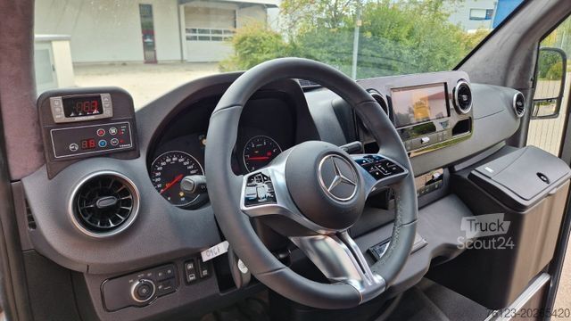 Minibusz MERCEDES-BENZ 519 und 517 Glasdach XXL  20 Sitze Stock