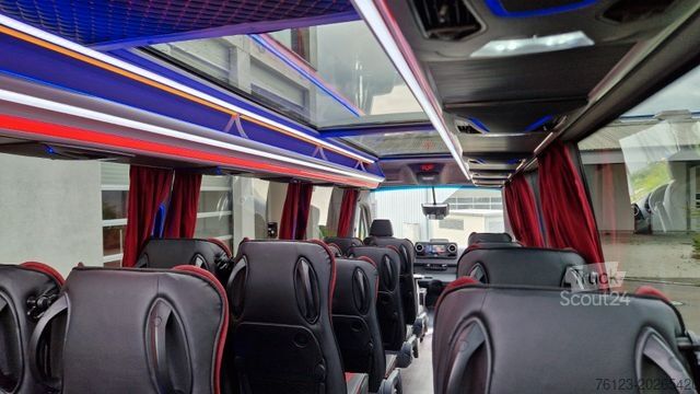 Minibusz MERCEDES-BENZ 519 und 517 Glasdach XXL  20 Sitze Stock
