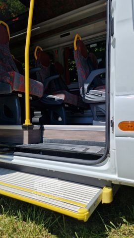Minibuss MERCEDES-BENZ 515 Sprinter 22 Schlafsessel Lagerfahrzeug Stock