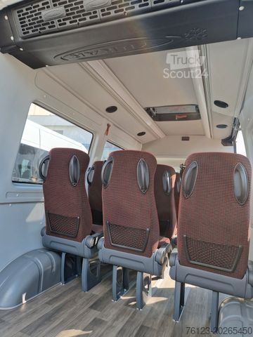 Kleinbus IVECO Daily C35 M1 9 Sitzer sauberes Fahrzeug