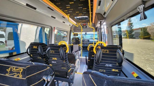 Stadsbus MERCEDES-BENZ 2 x Vorlauffahrzeug Bürgerbus Niederflur 9 Sitze