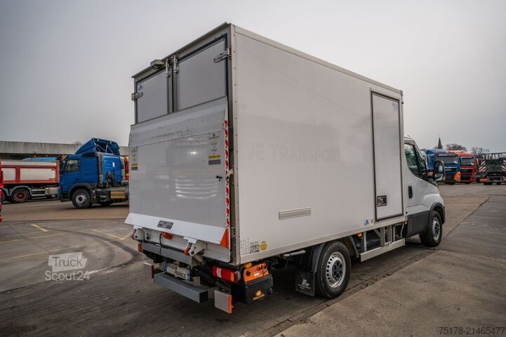 Køletaske IVECO DAILY 35S14 -CNG +LECAPITAINE+CARRIER+DHOLLANDIA
