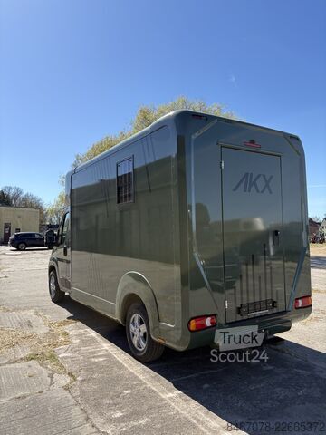 транспортьор за коне Opel Movano AKX Hengstausstattung Automatik