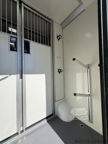 транспортьор за коне Opel Movano AKX Hengstausstattung Automatik