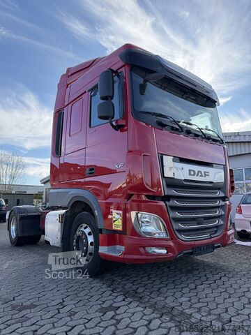 стандартный седельный тягач DAF XF 450