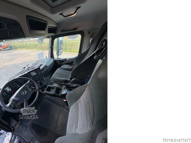 Fourgon Mercedes-Benz 3243 8x2 Arocs Chassis/Euro6