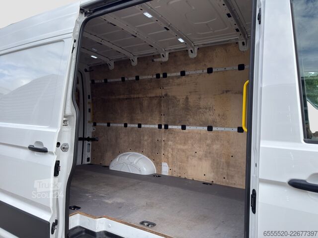 Panel van VW Crafter 35 2.0 TDI MR Hochdach RWD Heckantrieb AHK KAMERA