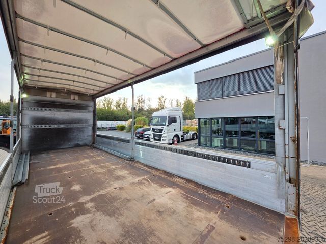 Nákladné auto s plochou korbou a plachtou MERCEDES-BENZ Atego 1221 / Ladebordwand