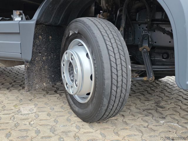 Nákladné auto s plochou korbou a plachtou MERCEDES-BENZ Atego 1221 / Ladebordwand