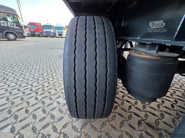 LKW mit Getränkeaufbau MERCEDES-BENZ Antos 2543 / Ldbw / Lenkachse / Liftachse