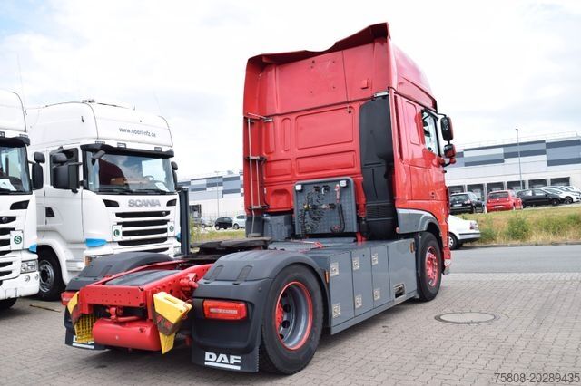 Nákladné vozidlo na nebezpečné materiály DAF XF480 SSC ADR EXII EXIII Intarder Leder Xenon