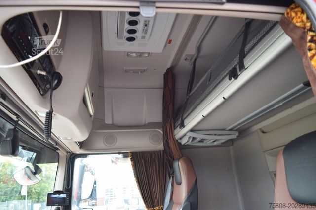 Nákladné vozidlo na nebezpečné materiály DAF XF480 SSC ADR EXII EXIII Intarder Leder Xenon