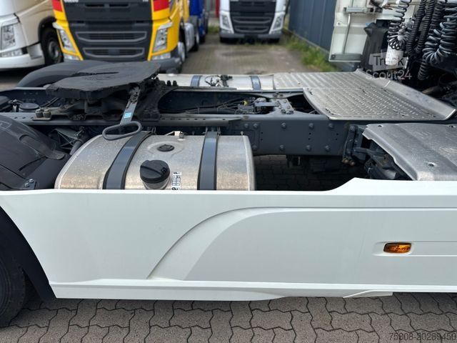 Standartinis vilkikas DAF XF530 SSC 2TANKS 1180L ACC LDWS  FCW