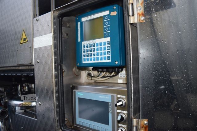 Cisterni tovornjak MERCEDES-BENZ Antos 2545 Magyar 16.500L Milchtank Reinigung