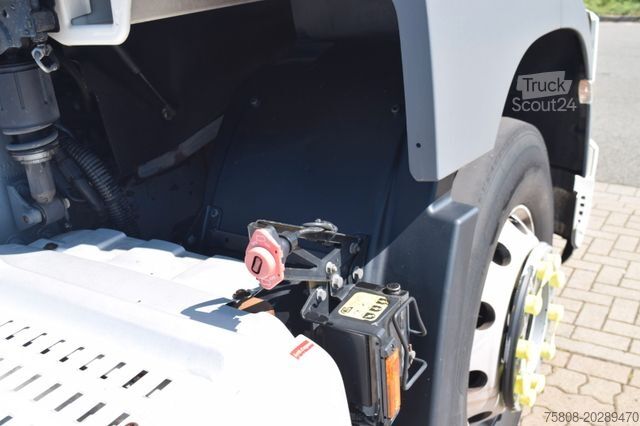 Nákladné vozidlo na nebezpečné materiály DAF CF450 ADR FL/AT/EXII/EXIII PTO ACC Alufelgen