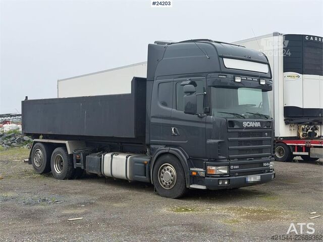 Haakarmsysteem Scania R164G 580 V8 6x2 hook truck w/ box.