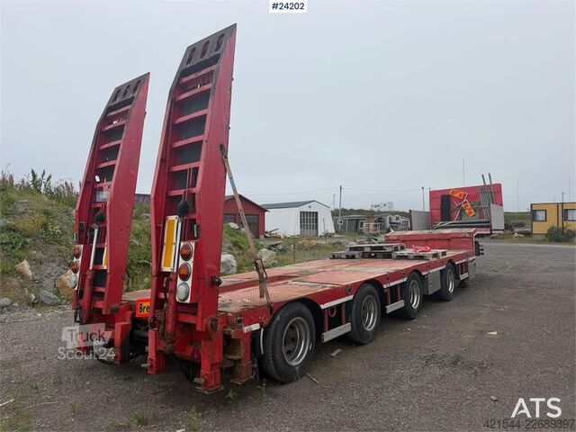  Bodex 4 axle machine trailer w/ hydraulic drive bridges