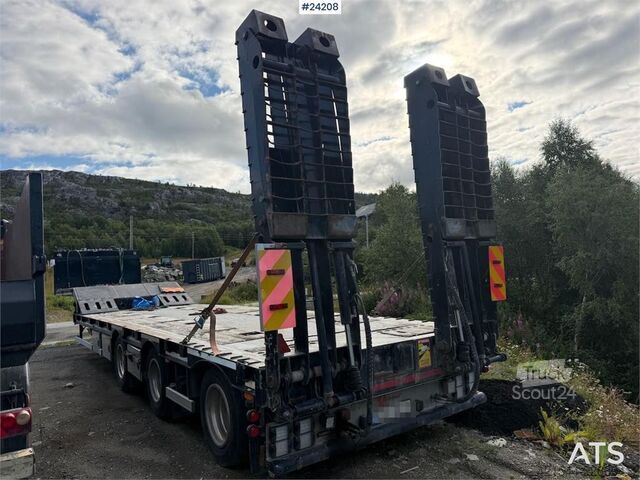  Istrail 3 axle machine trailer w/ extension, widening and