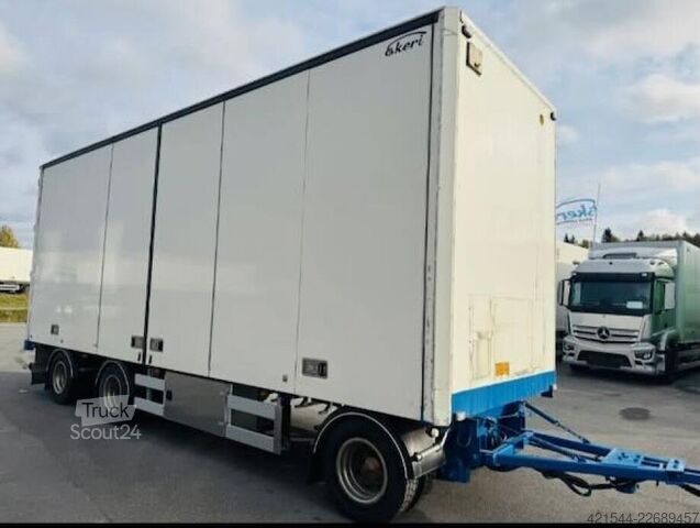 Ekeri Caixa Reboque – Abertura Total Lateral em Ambos os Lados Ekeri Box Trailer – Full Side Opening on Both Sides