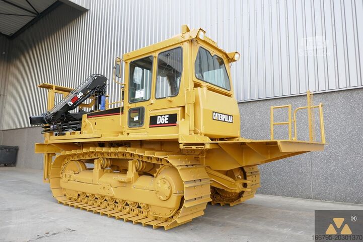 Svařovací traktor Caterpillar D6E Welding Tractor