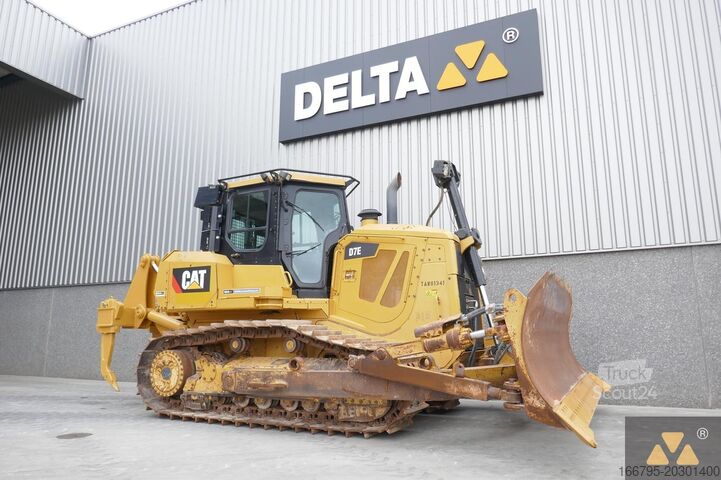 Buldózer Caterpillar D7E