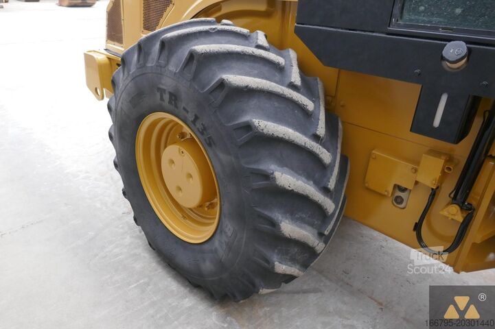 Role cu un singur tambur Caterpillar CP76