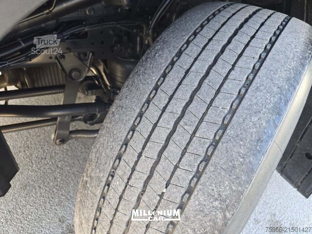 LKW mit Pritsche & Plane Iveco SWAY 460 CENTINATO 7,40 SPONDA RETARDER