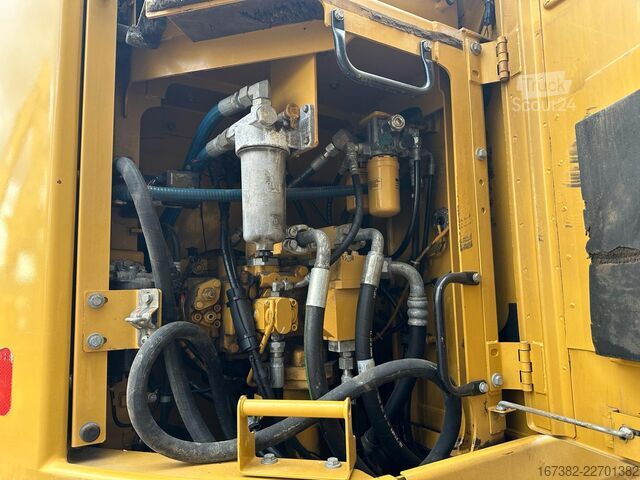 Rupsgraafmachine Caterpillar 335FLCR