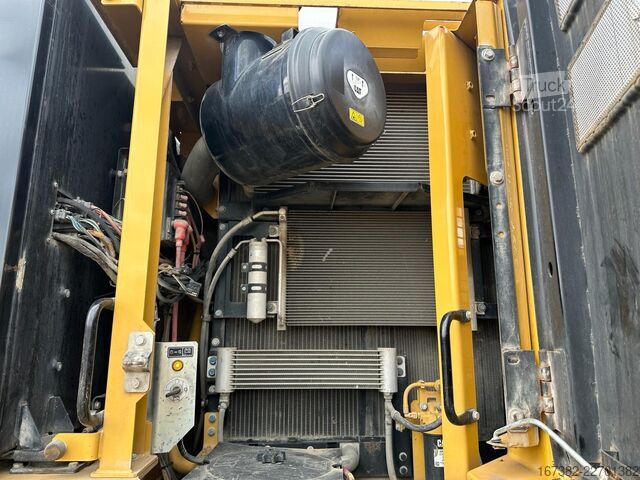 Rupsgraafmachine Caterpillar 335FLCR