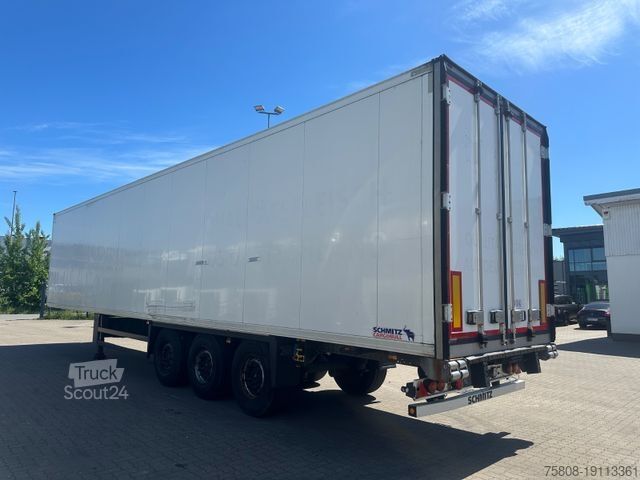 Naczepa chłodnia SCHMITZ CARGOBULL SCB S3B Lift Thermoking SLXe 200 Rohrbahnen